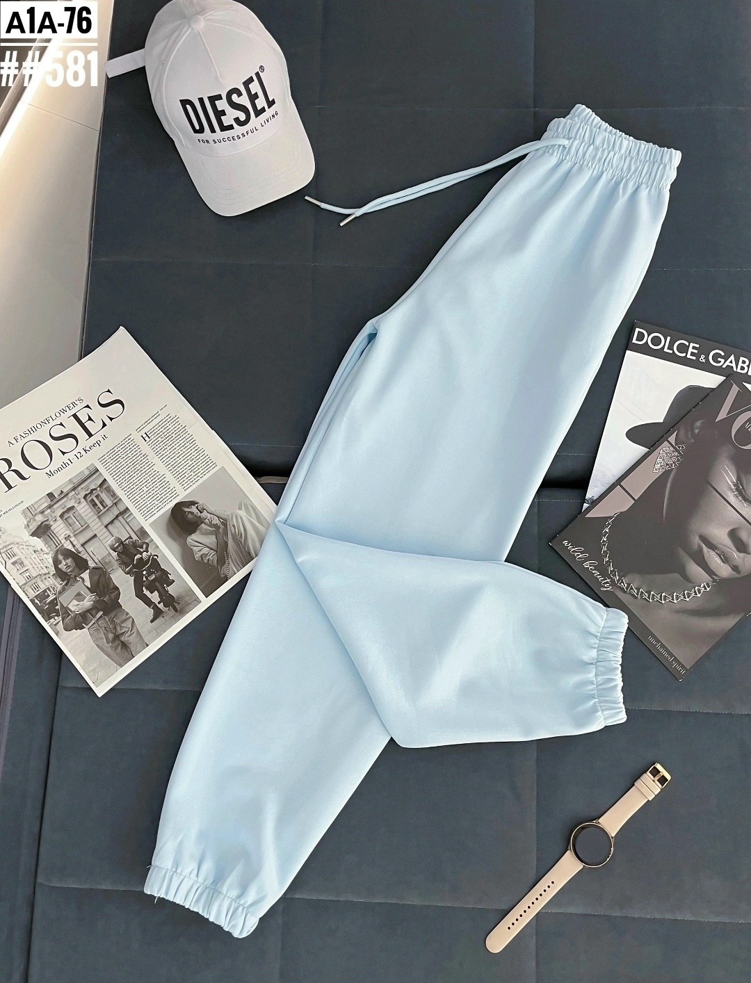 брюки спортивные,спортивные штаны,серые широкие спортивные штаны,брюки спортивные штаны,брюки свободные