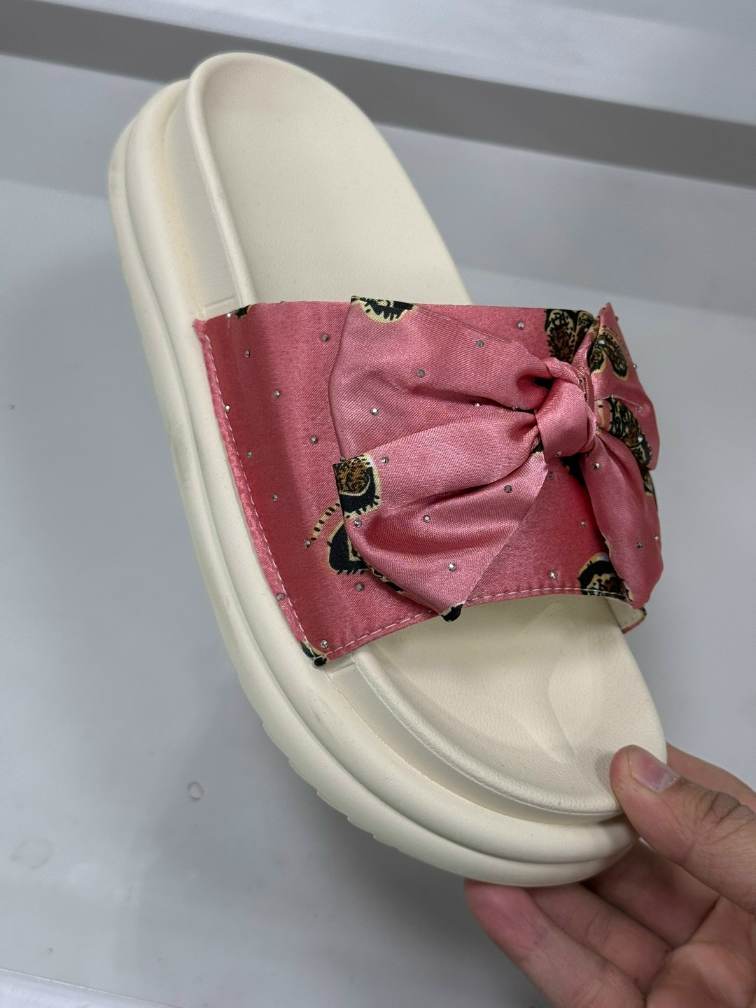 женские шлепанцы,,модные тапочки,женские тапки,женские тапочки