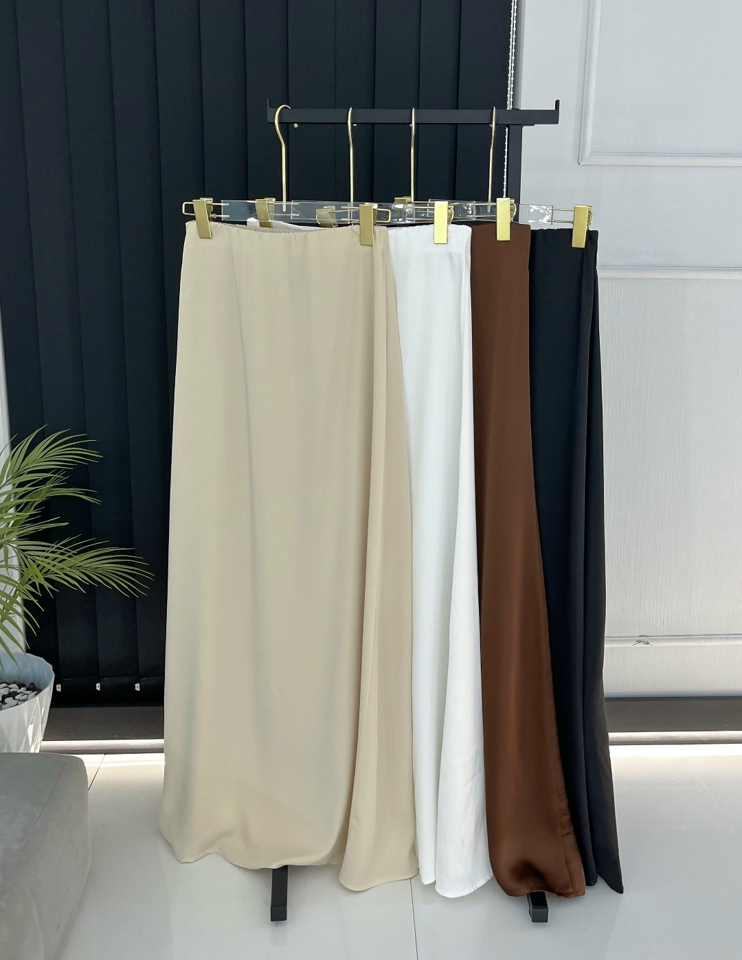 юбка,юбка атласная миди,юбка миди,атласная длинная юбка,шелковая юбка миди