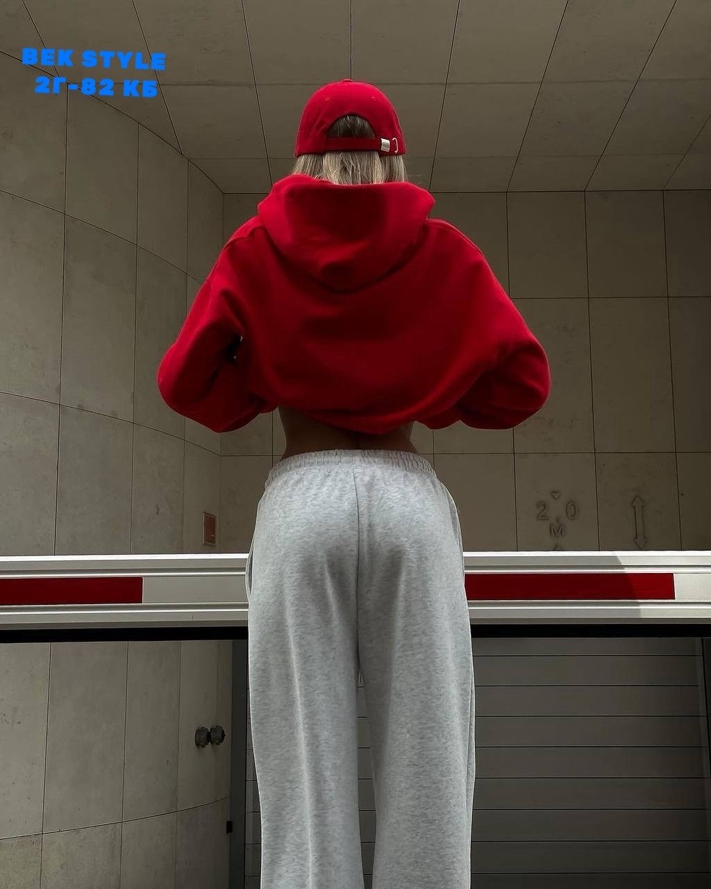 яркие спортивные костюмы женские оверсайз,cпортивный костюм женский на флисе,спортивный костюм женский,костюм красный,спортивные костюм