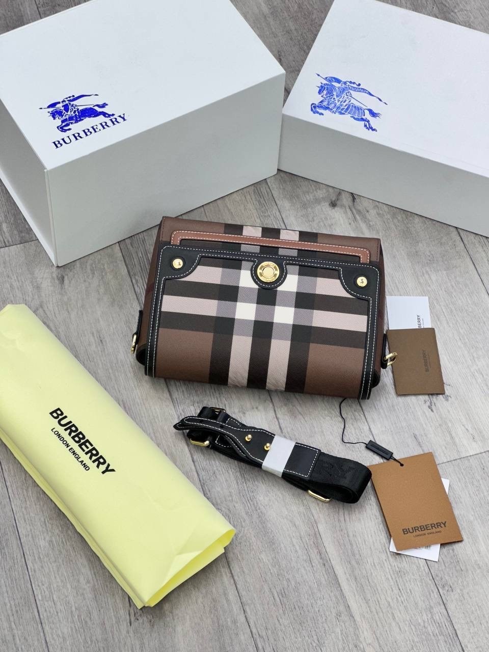 сумка burberry,сумка burberry женская,сумка через плечо burberry,сумка на плечо burberry,модная седельная сумка в стиле burberry