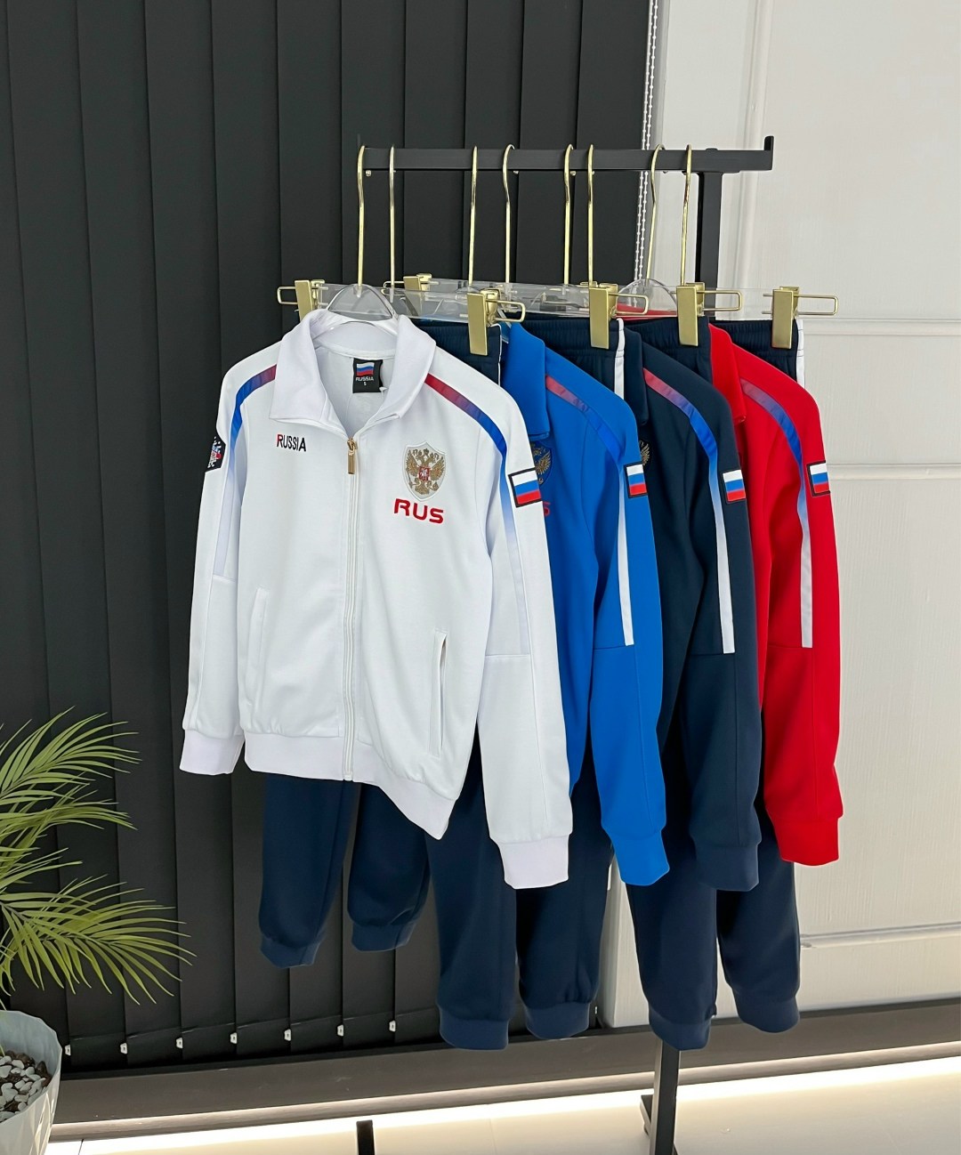 спортивный костюм russia,мужской спортивный костюм russia,спортивный костюм forward russia,белый парадный костюм форвард,спортивный костюм russia цвет белый