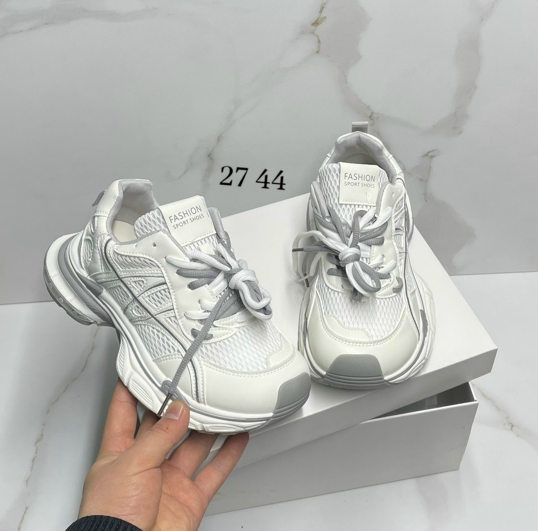 кроссовки женские balenciaga,женские кроссовки balenciaga runner серебристые,кроссовки balenciaga,женские кроссовки balenciaga серебристые с черным,баленсиага