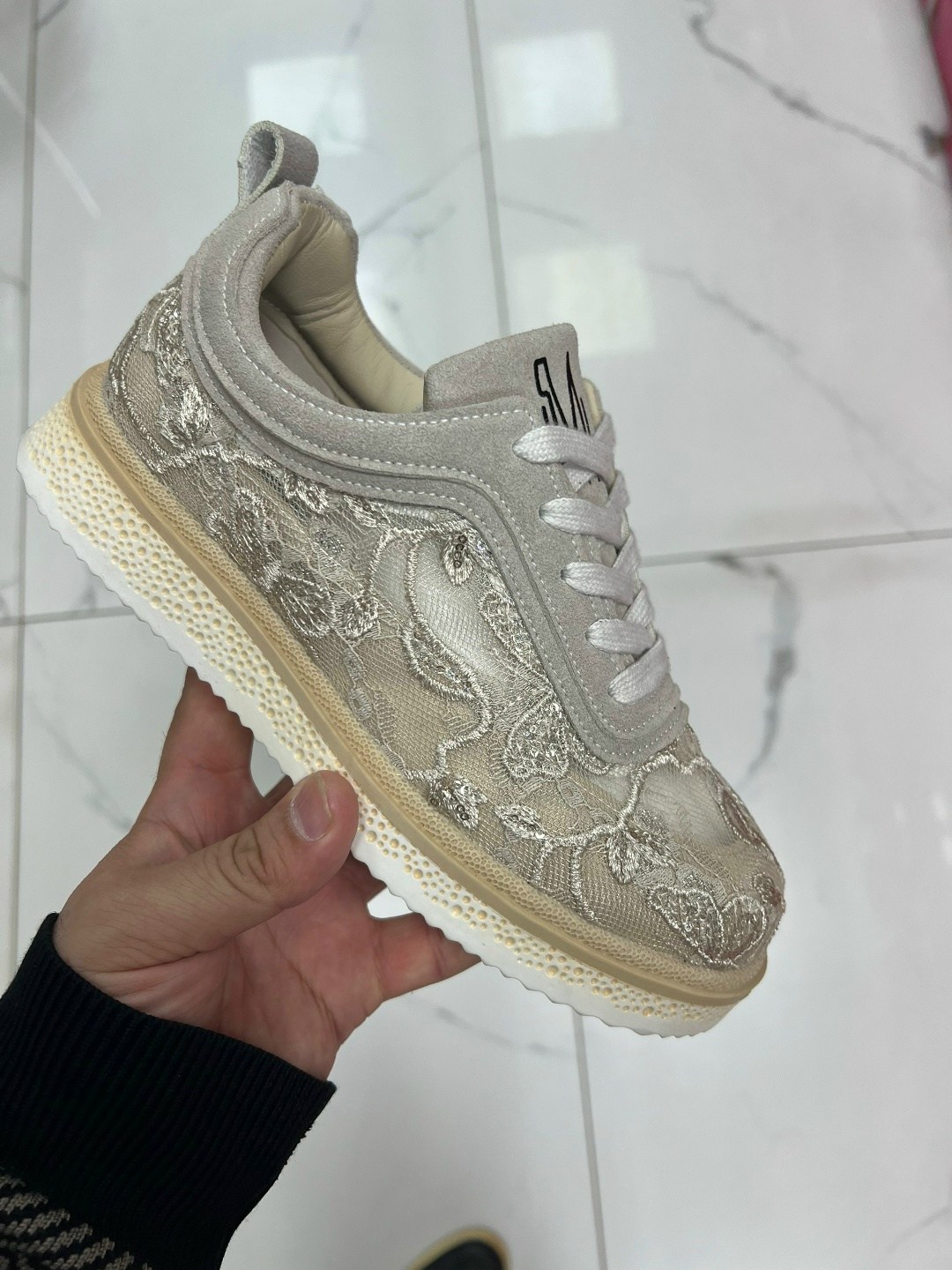 ,женская ,кроссовки женскиe,обуви,повседневная