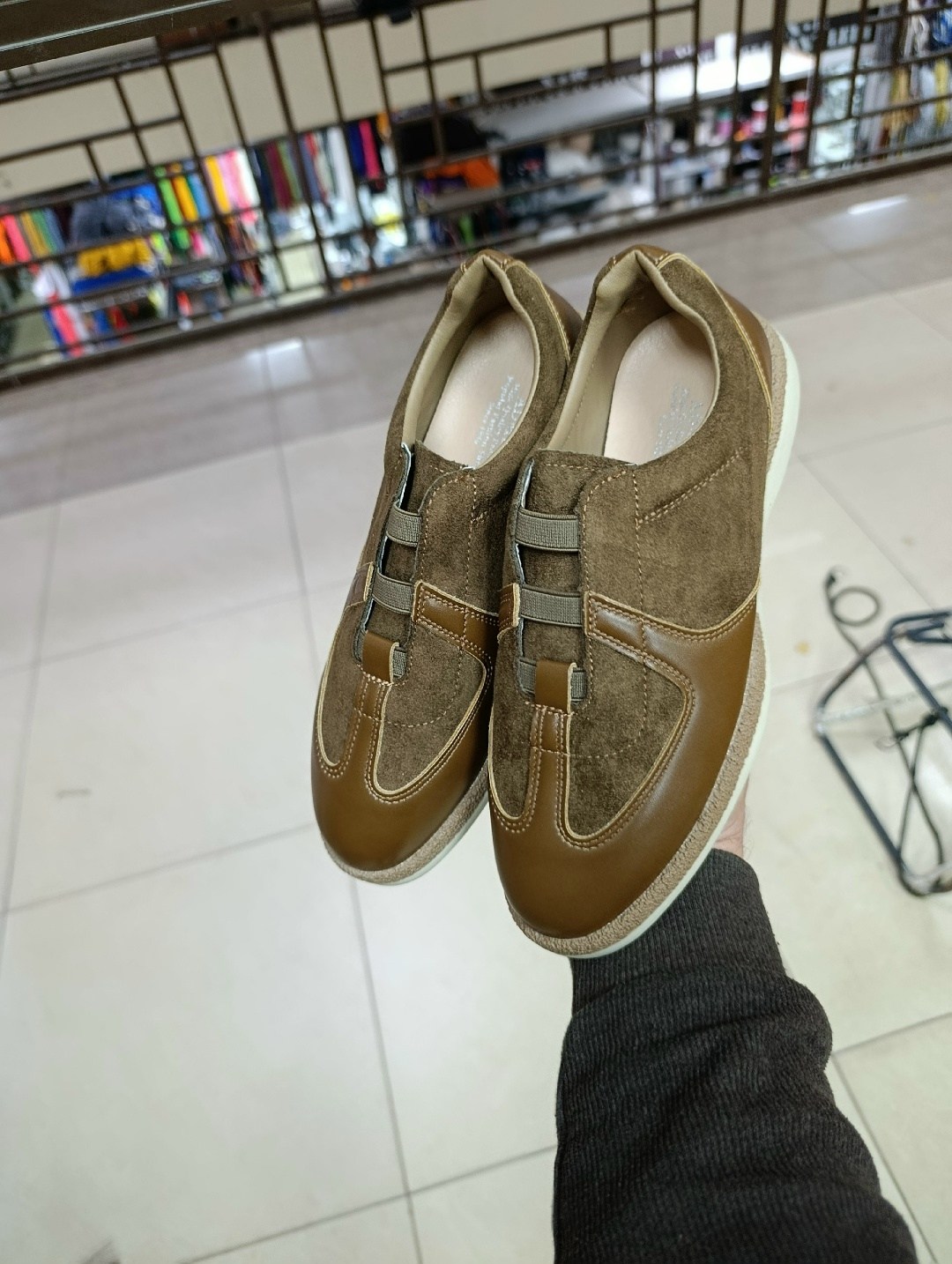 ,обуви, женская,мужская ,кроссовки коричневые