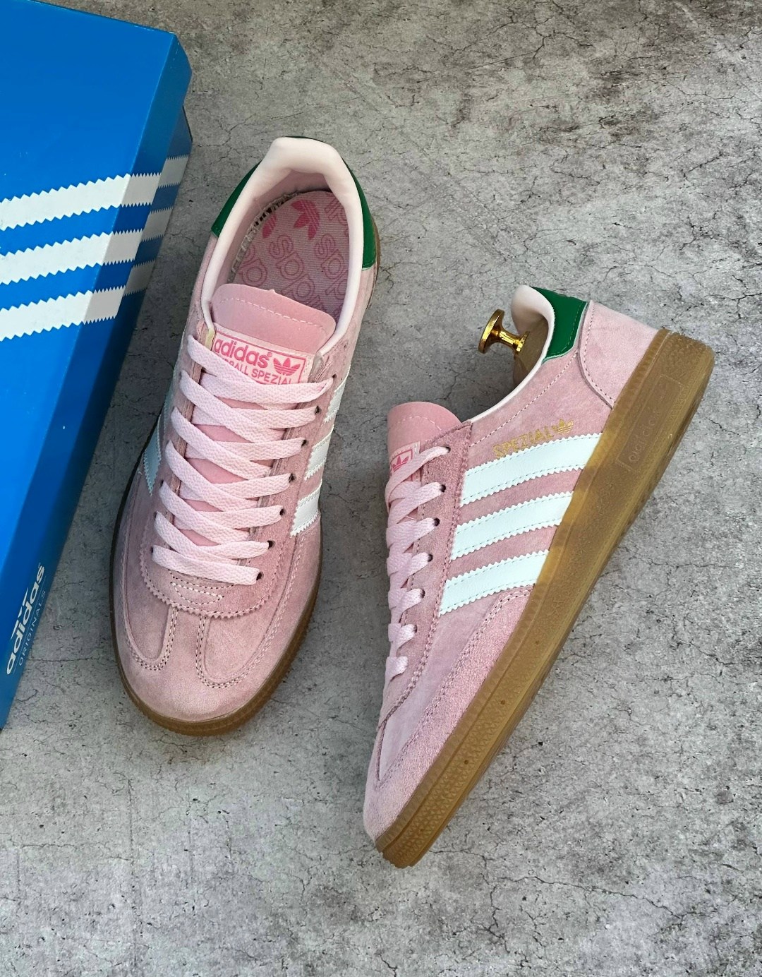 adidas spezial розовые,кроссовки adidas handball spezial,adidas handball spezial,кроссовки adidas spezial,кроссовки adidas originals handball spezial