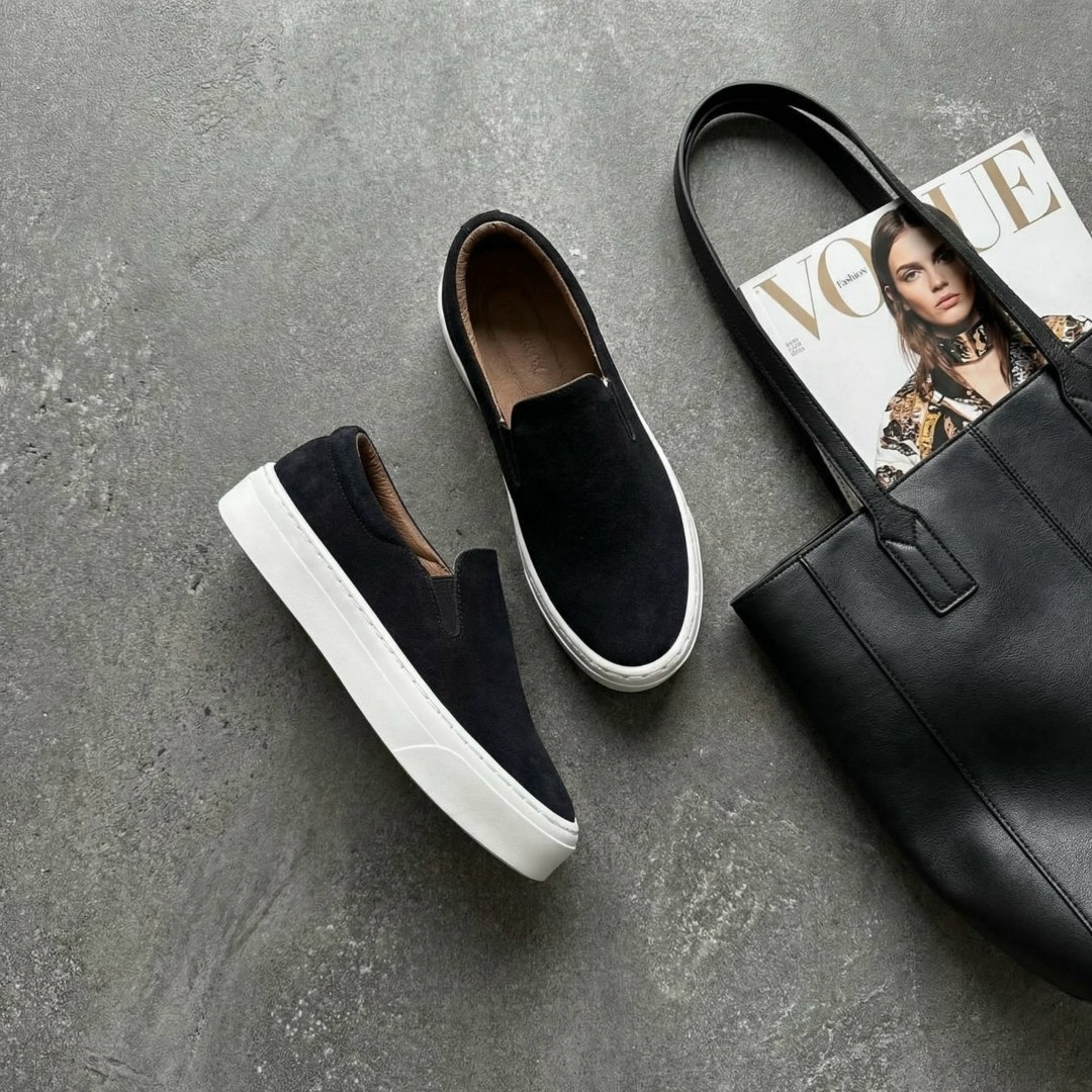 ,женские слипоны,слипоны из натуральной замши the row,слипоны из натуральной замши,слипоны