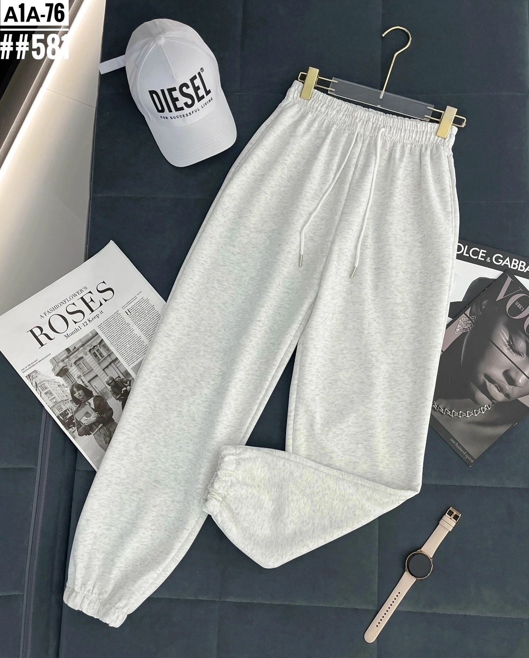 брюки спортивные,спортивные штаны,серые широкие спортивные штаны,брюки спортивные штаны,брюки свободные