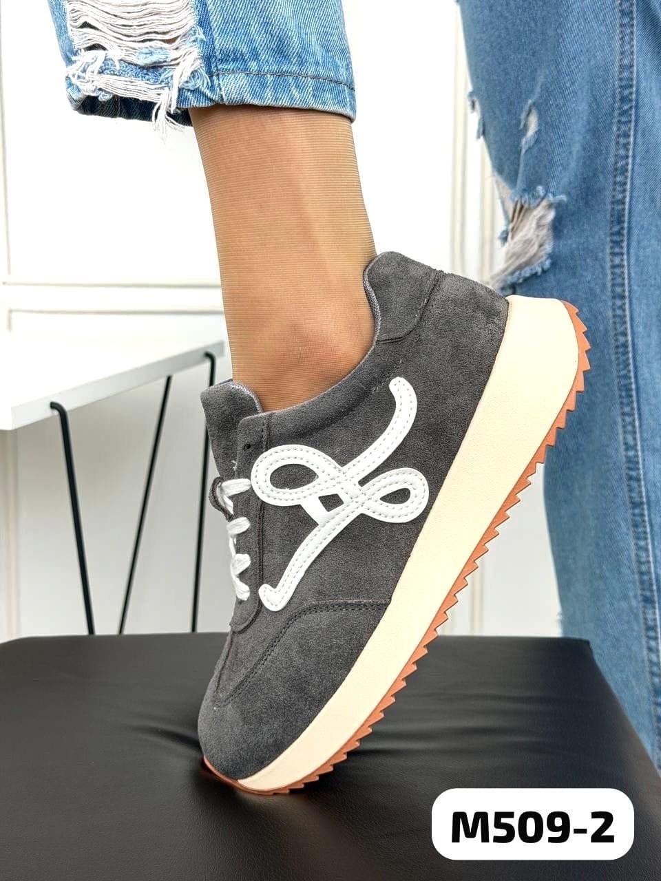 ,кроссовки женскиe,замшевые кроссовки,кроссовки для девушек,стильные кроссовки