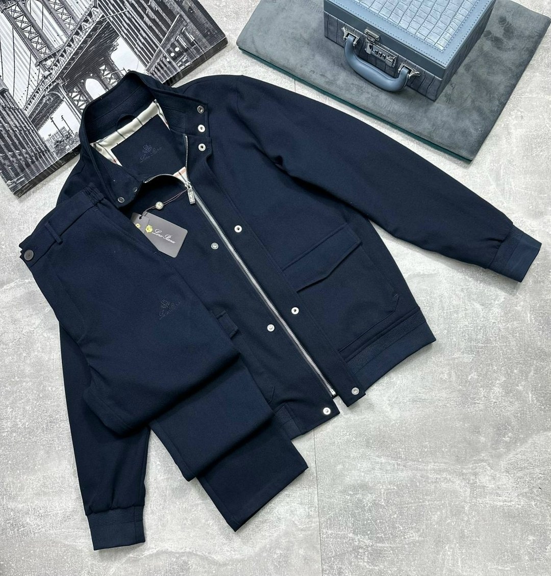 спортивный костюм brunello cucinelli,костюм спортивный loro piana,костюм brunello cucinelli,мужские спортивные костюмы,мужская мода