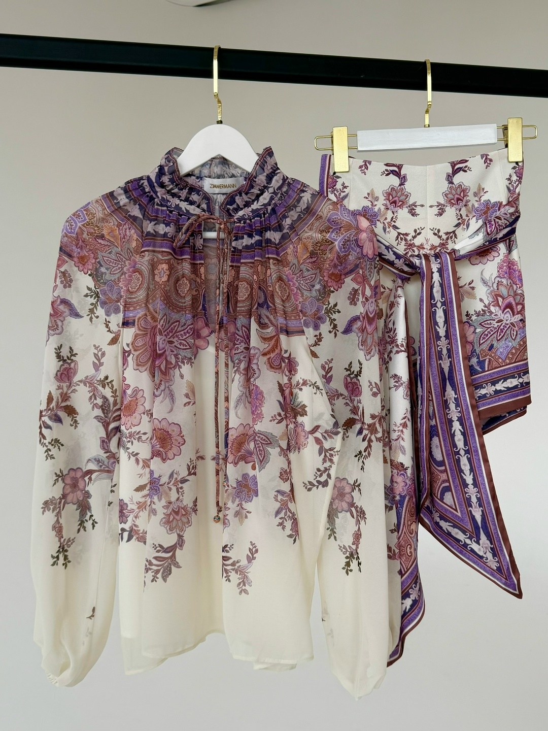 элегантные костюмы,стильное платье,модное платье,платье в стиле,платье женской