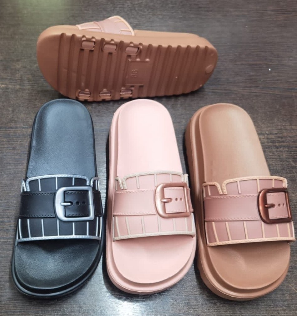 шлепанцы женские,,шлепанцы летние,сандалии,модные шлепанцы