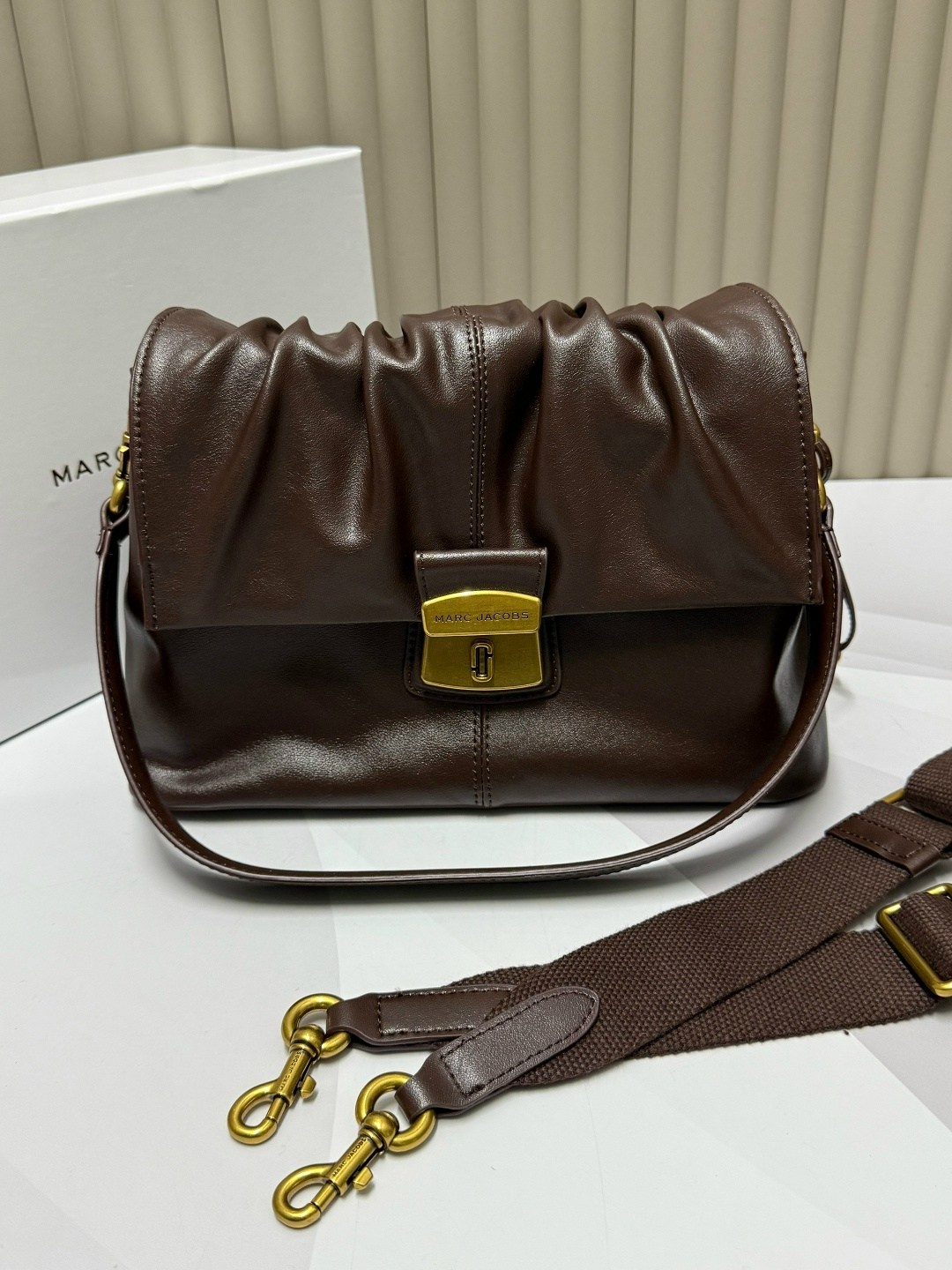 сумка,женская сумка,сумочка модная,модная сумка,сумки коричневый