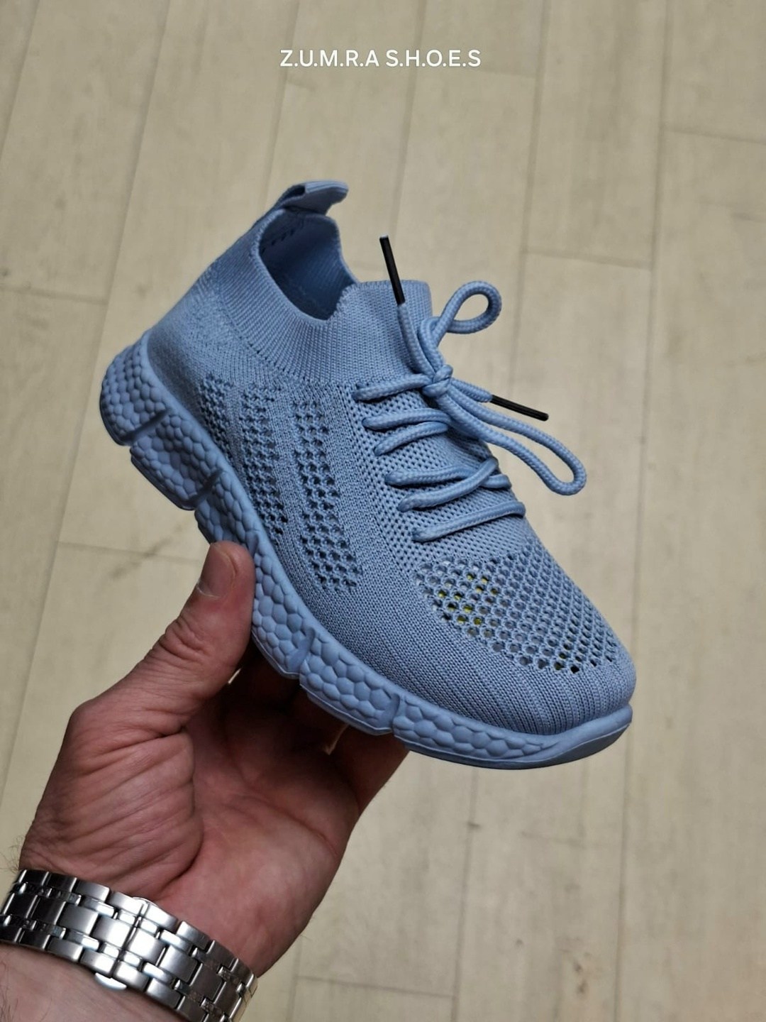 ,детские кроссовки,кроссовки изики,кроссовки облегченные,кроссовки текстильные