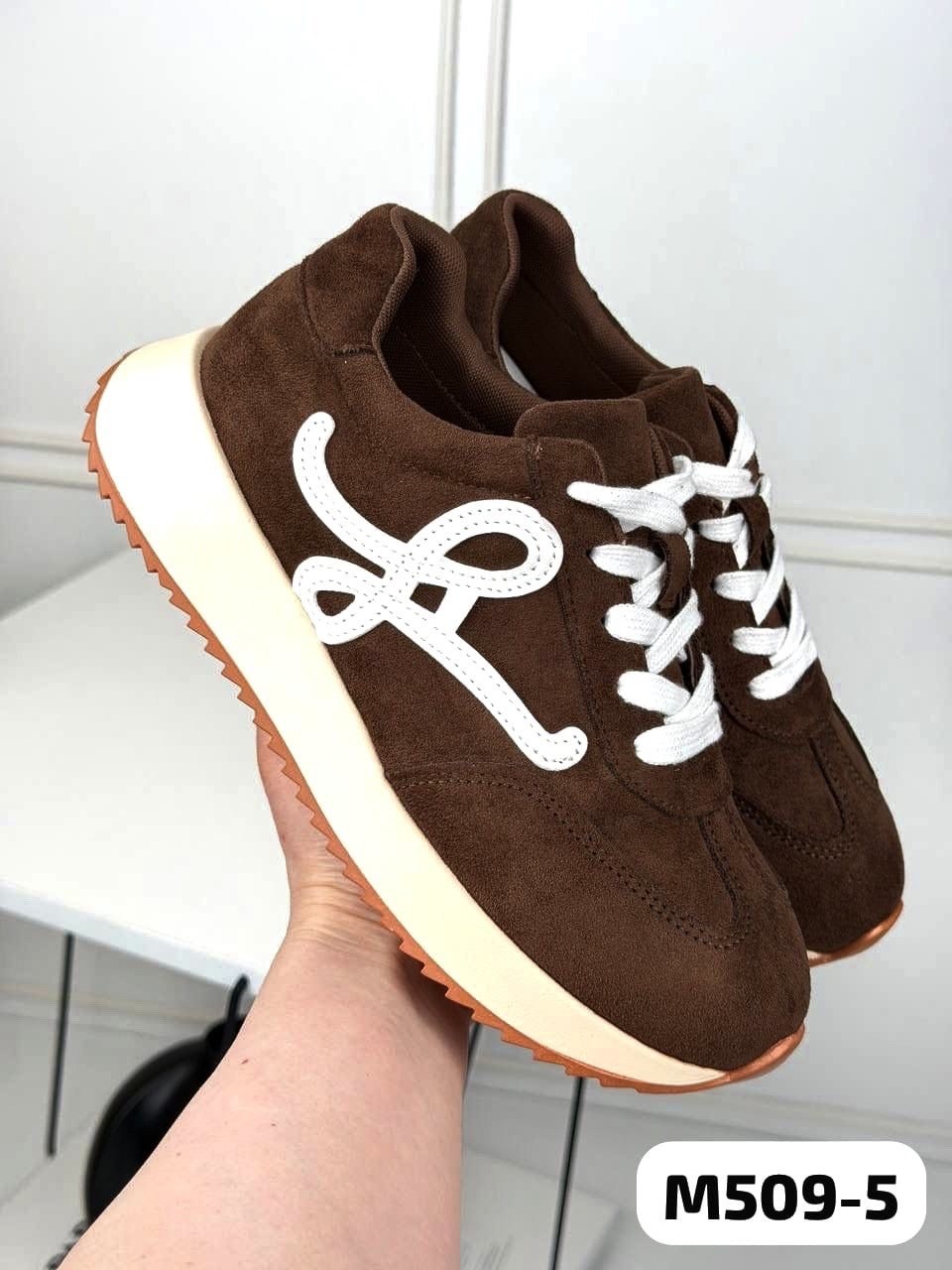 ,кроссовки женскиe,замшевые кроссовки,кроссовки для девушек,стильные кроссовки