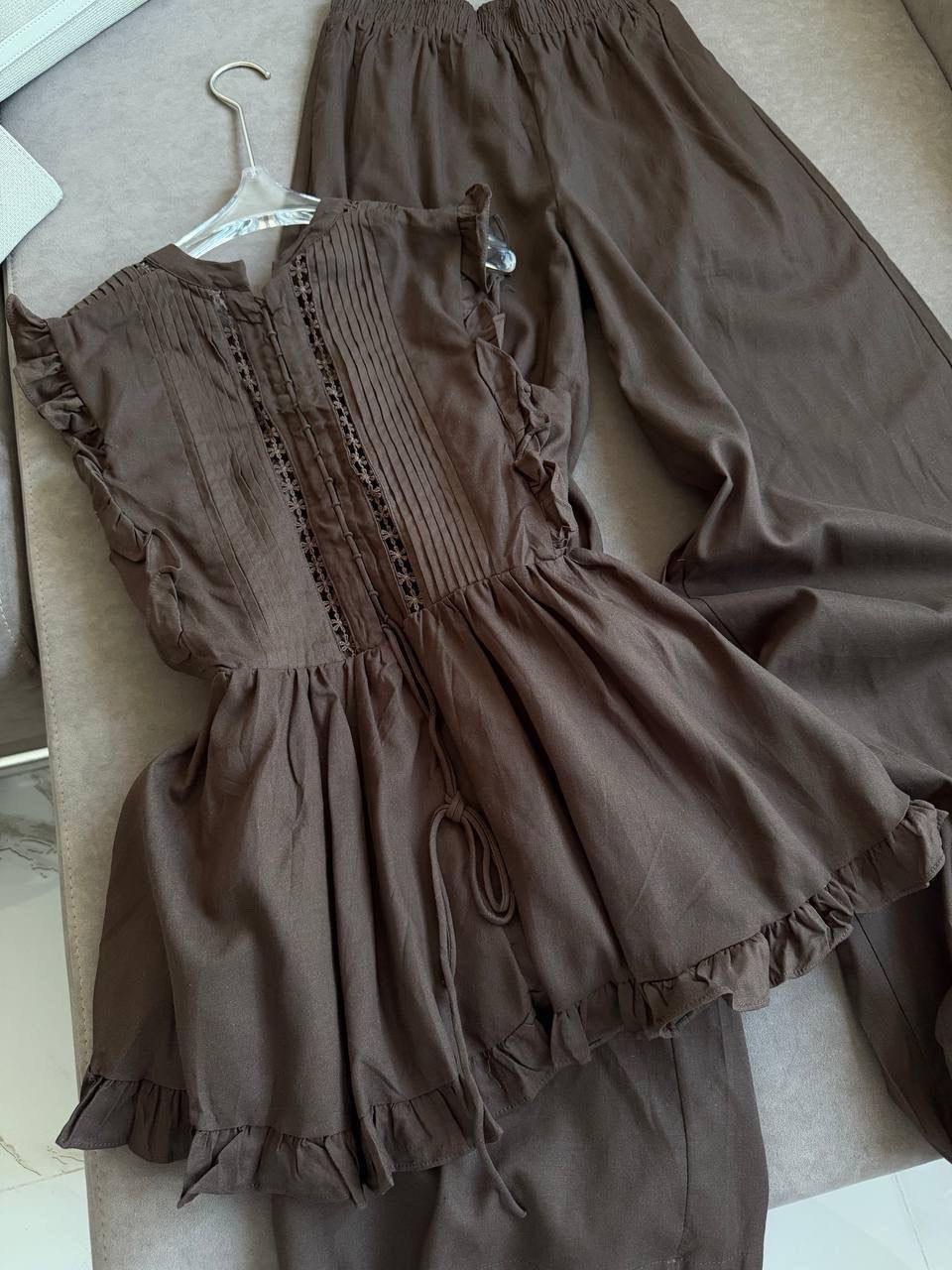 брюки комплект,комбинезон с оборками,женские комбинезоны,костюм,широкие брюки