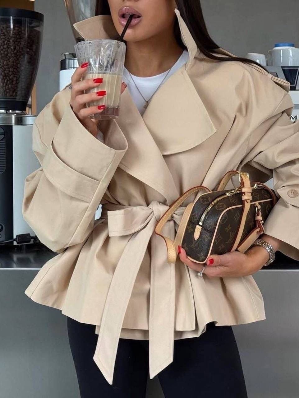 тренч женский,тренч с поясом,тренч,тренч короткий