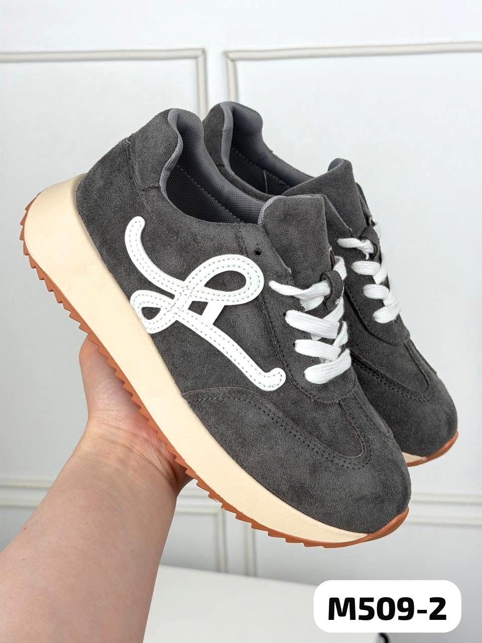 ,кроссовки женскиe,замшевые кроссовки,кроссовки для девушек,стильные кроссовки