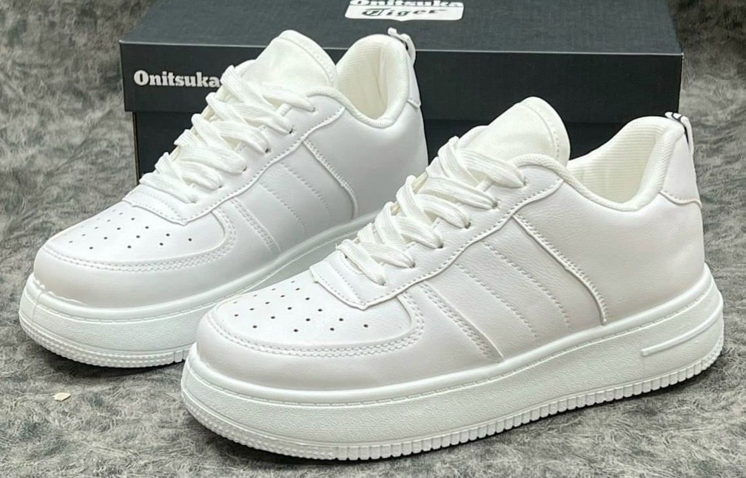 кроссовки,белые кроссовки, спортивная,кроссовки женские,идеально белые кроссовки