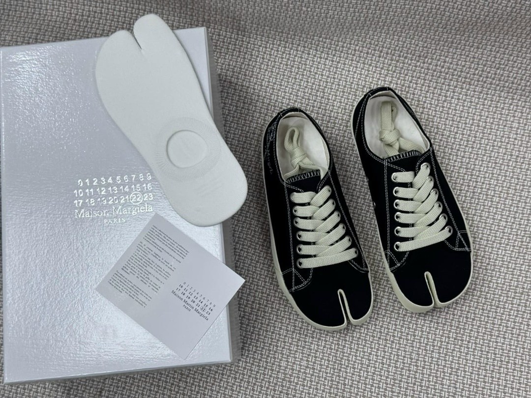 кеды-таби maison margiela,,maison margiela кеды tabi,maison margiela tabi черные низкие кроссовки,maison margiela tabi sneakers