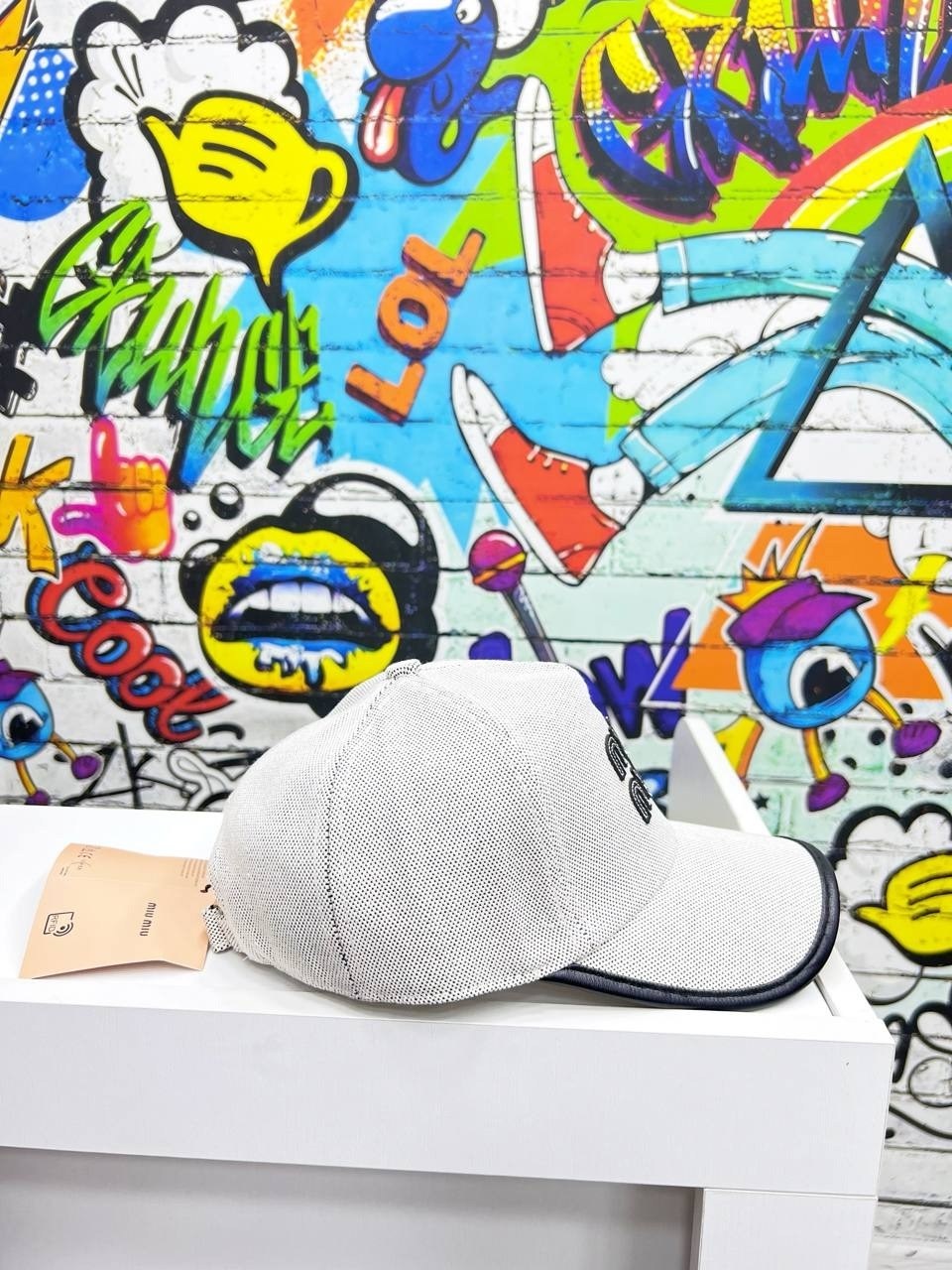 бейсболка miu miu,бейсболка miu,стильная бейсболка,бейсболка модная,бейсболка