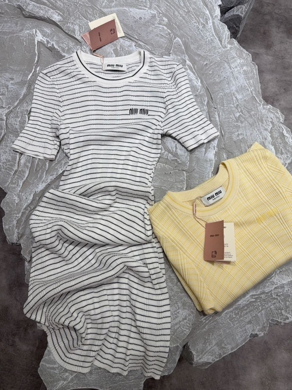 женское трикотажное платье,трикотажное платье,стильное платье,платье женское белое,элегантный наряд