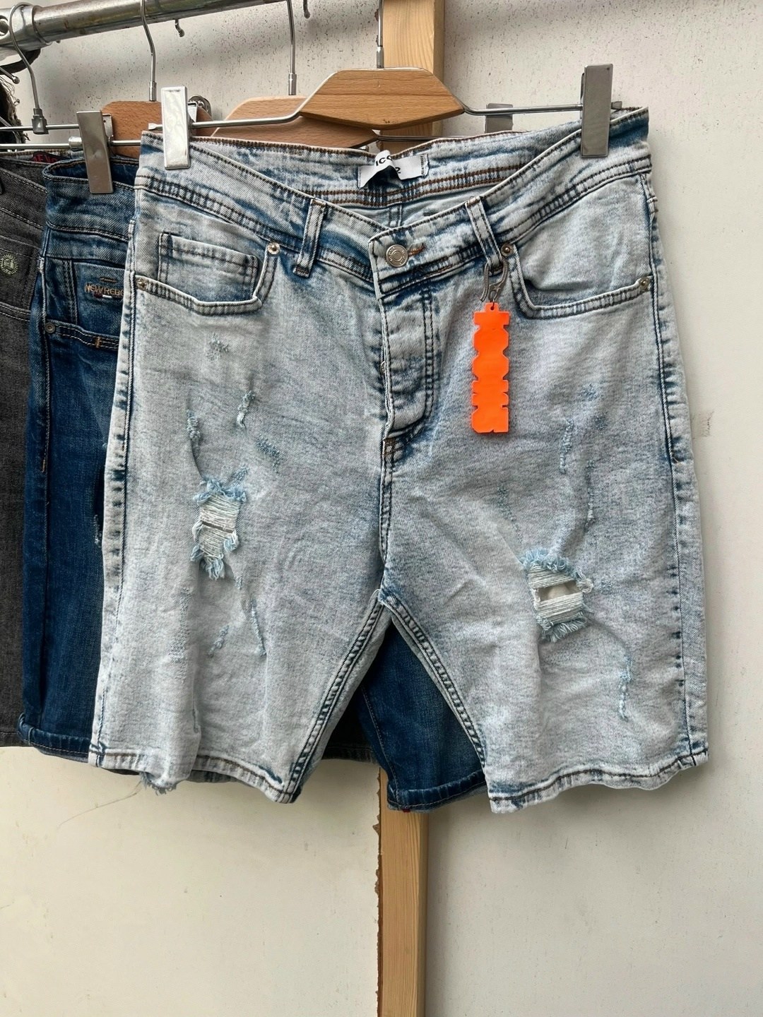 мужские джинсовые шорты,джинсовые шорты,шорты мужские,черные джинсовые шорты,шорты мужские джинсовые летние