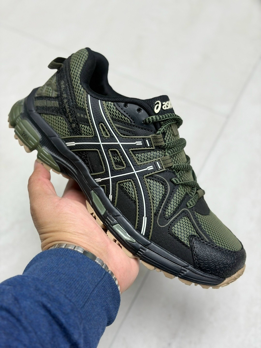 кроссовки мужские asics gel-kahana 8,кроссовки asics gel-kahana 8,кроссовки мужские asics,кроссовки asics,мужские летние кроссовки asics gel kahana 8 с черным золотом