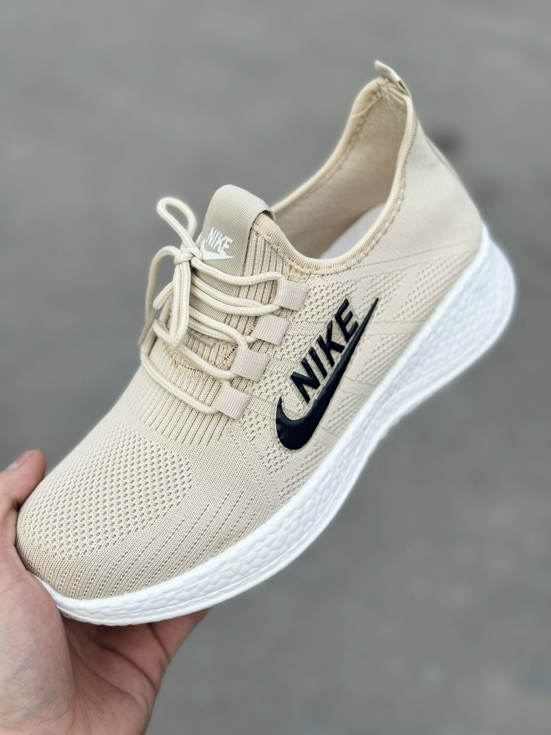 кроссовки,оранжевые кроссовки,спортивная ,кроссовки женскиe,спортивные кроссовки