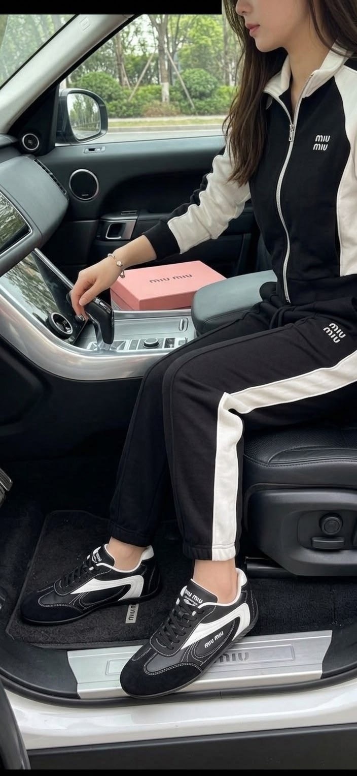 кроссовки puma,женские кроссовки,,спортивные костюм,кроссовки miu miu new balance