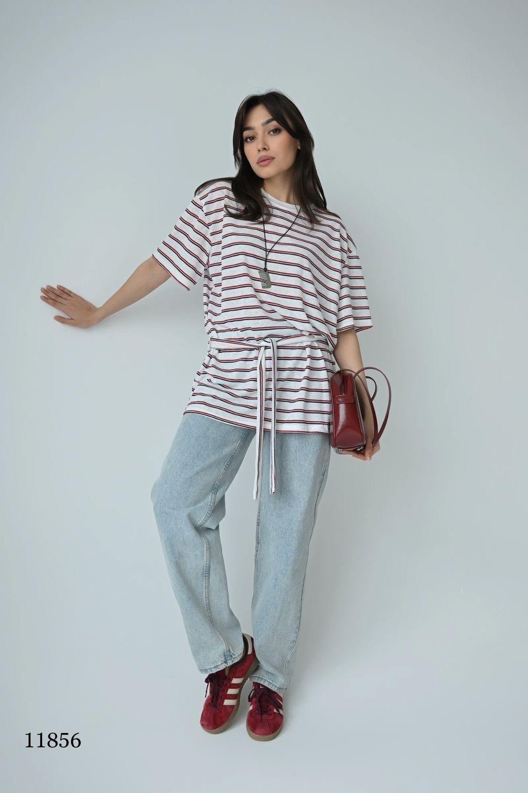 джемпер оверсайз,оригинальный джемпер,джемпер,трикотажный джемпер оверсайз,брюки модные