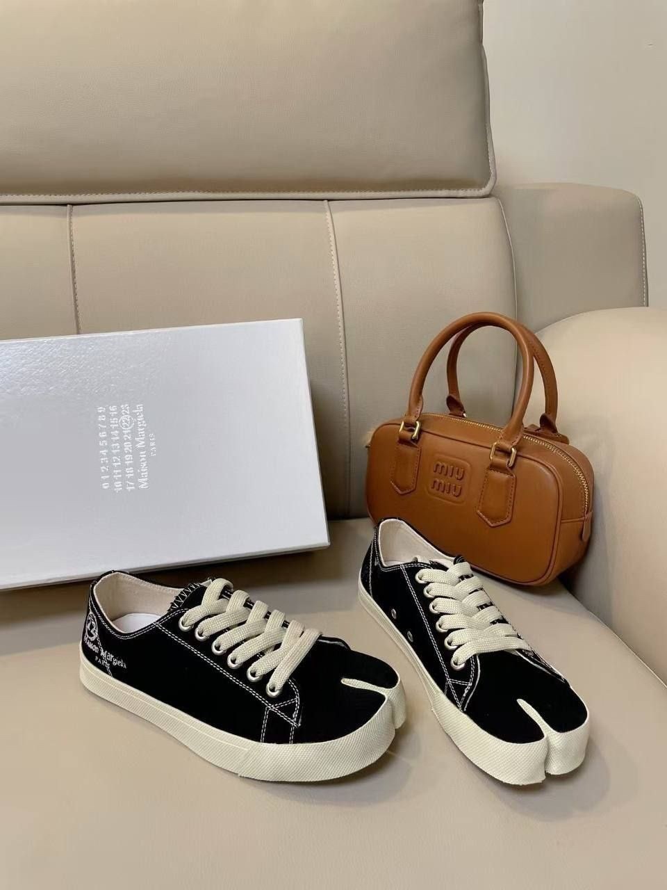 кеды-таби maison margiela,,maison margiela кеды tabi,maison margiela tabi черные низкие кроссовки,maison margiela tabi sneakers