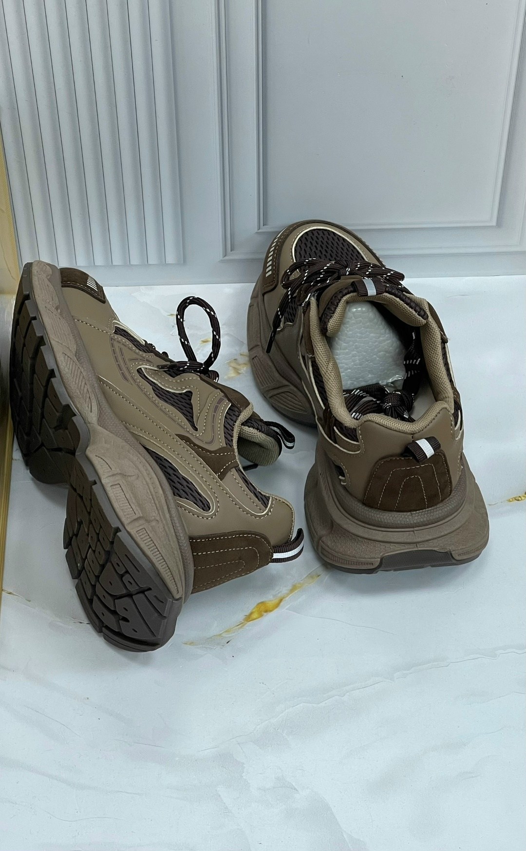 женские кроссовки,женские массивные кроссовки,женские кроссовки на массивной платформе,,женская спортивная , женские кроссовки на массивной платформе