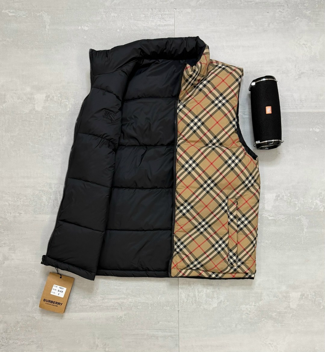 жилетка burberry,жилет burberry,жилетка барбери,бербери жилетка,жилетка безрукавка мужская burberry