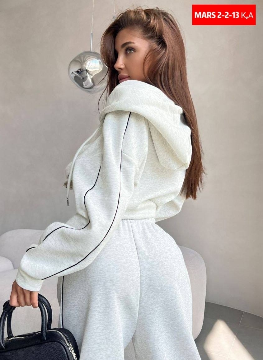 спортивные костюм,модные костюмы,спортивные костюмы женские,стильный костюм женский,костюм спортивные женские костюмы