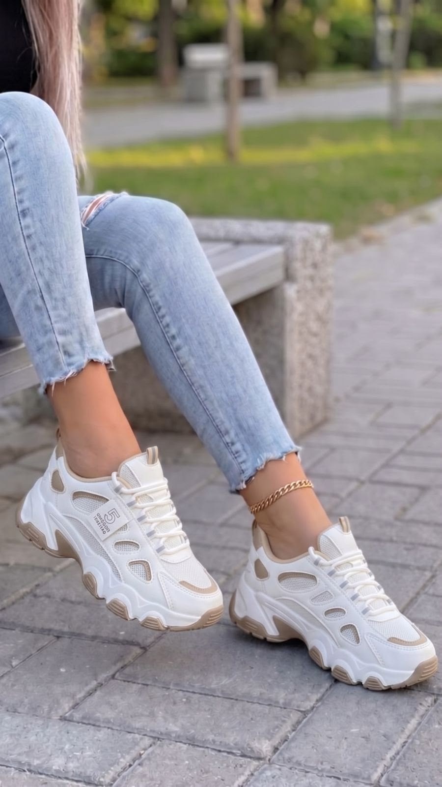 кроссовки женскиe,кроссовки,кроссовки модные,модные женские кроссовки,кроссовки для женщин