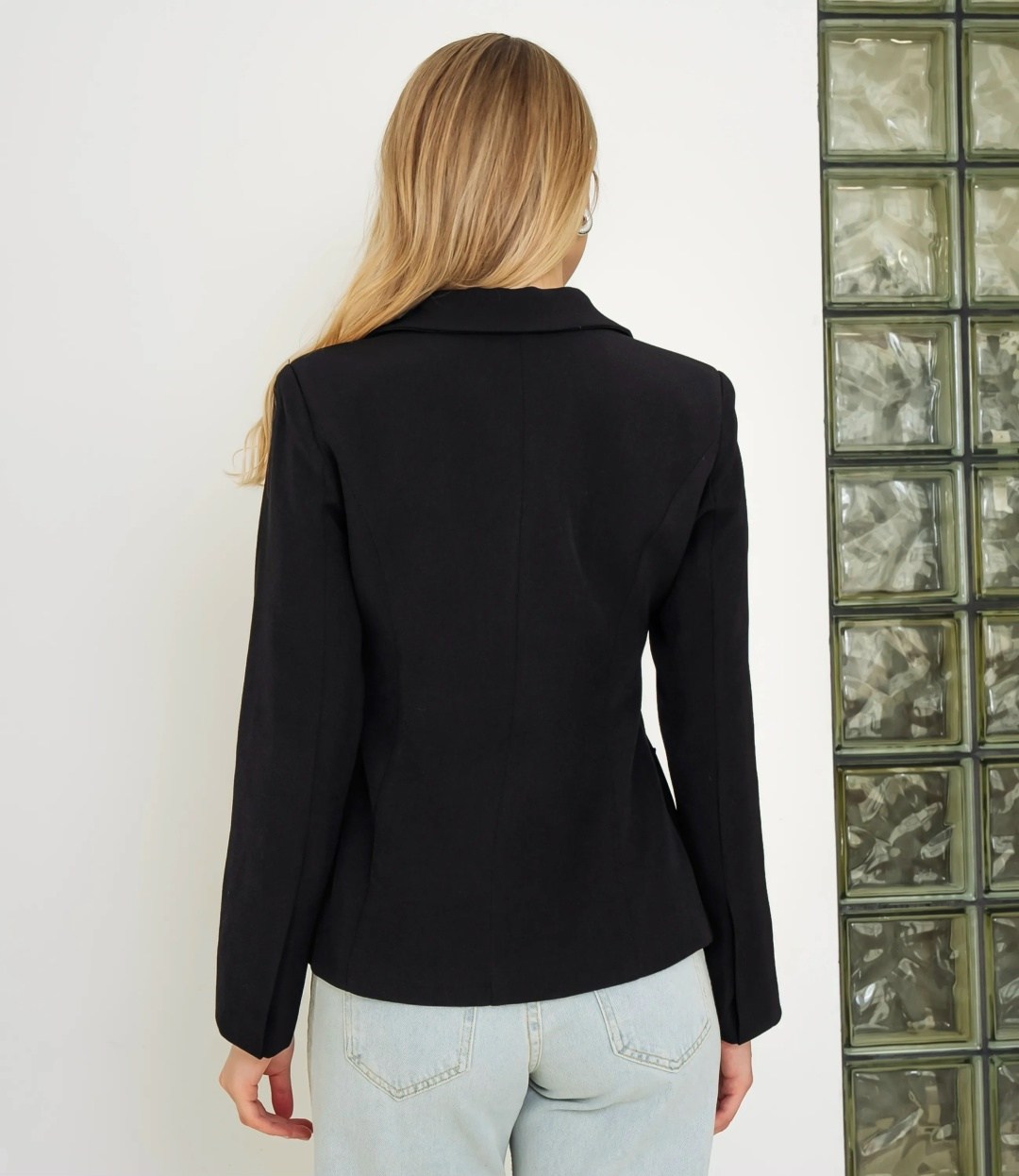 жакет,пиджак,черный жакет,жакет приталенный,пиджак черный