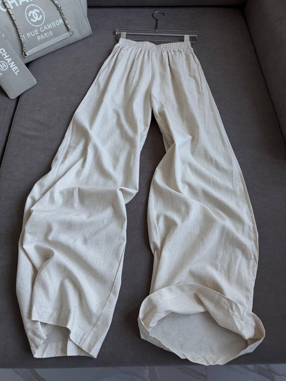 летние костюмы женские,костюм из муслина,элегантные брюки,бежевый брючный костюм,элегантные женские комплекты