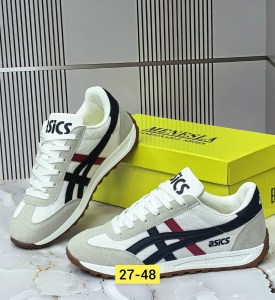 Кроссовки