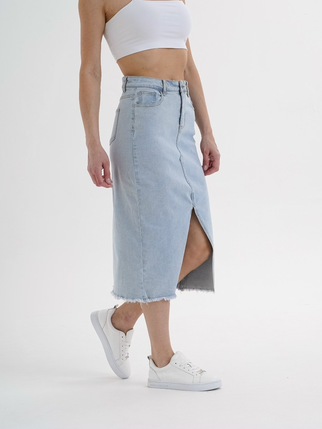 юбка джинсовая миди с разрезом,юбка джинсовая миди с разрезом loqa,юбка джинсовая миди с разрезом спереди,джинсовая юбка с разрезом,юбка миди джинсовая с разрезом спереди ниже колен