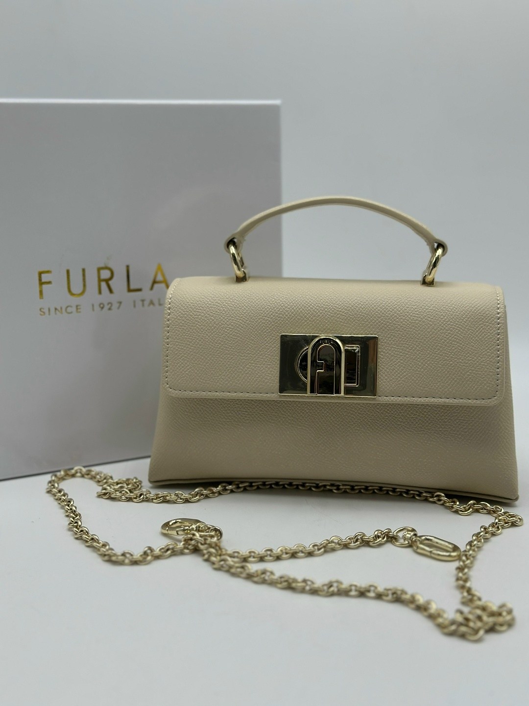 женская сумка furla,сумка furla,сумки фурла,сумка furla белая,сумка furla furla 1927 mini crossbody