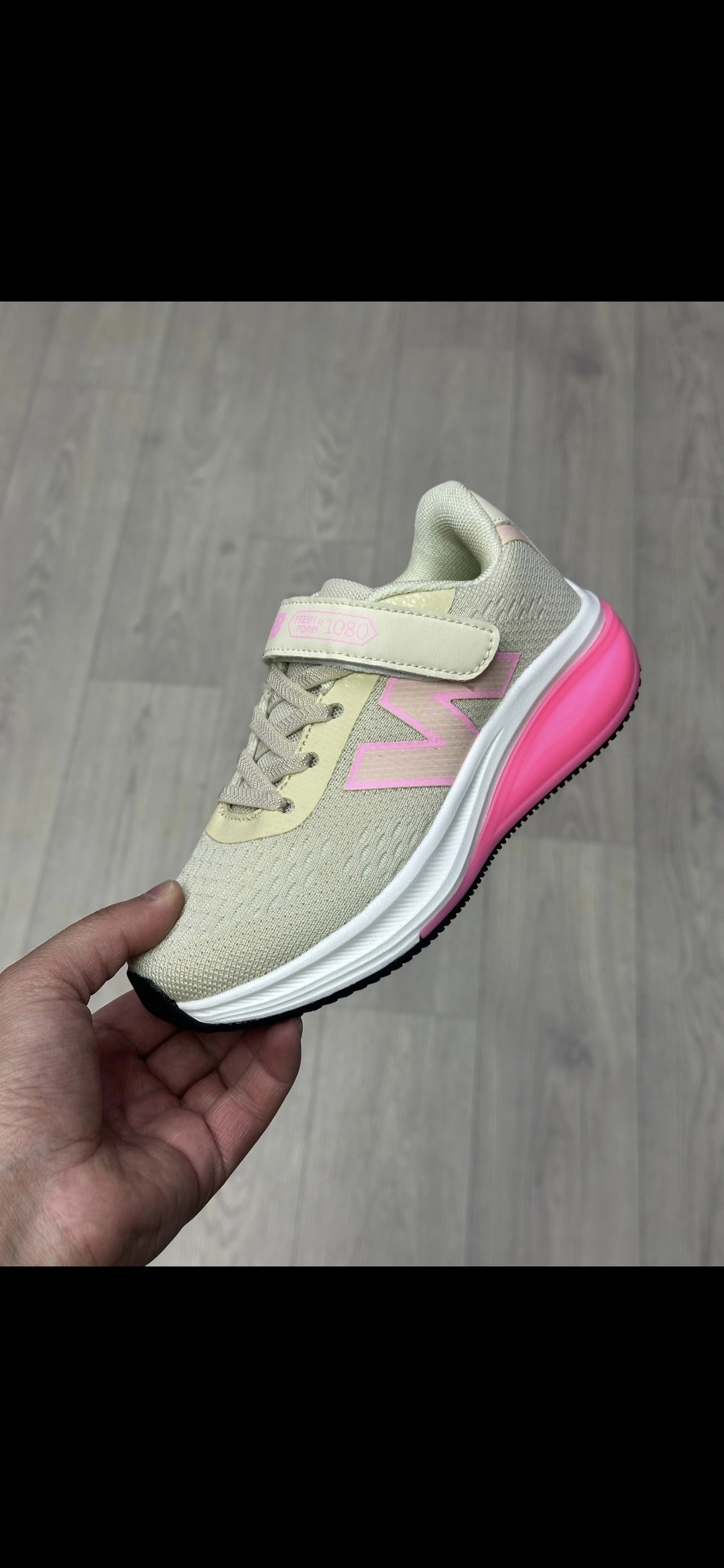 кроссовки adidas,кроссовки,кроссовки мальчику,baas кроссовки,кроссовки потерялись