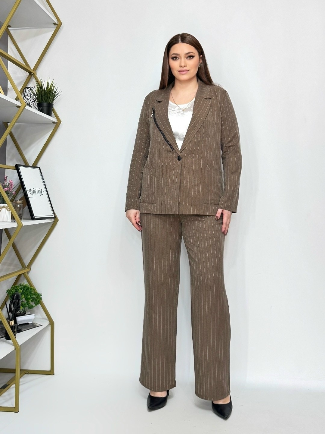 женские костюмы брючные,брючный костюм 2058 серый amberastyle,брючный классический костюм,серый брючный костюм женский,женский брючный костюм двойка