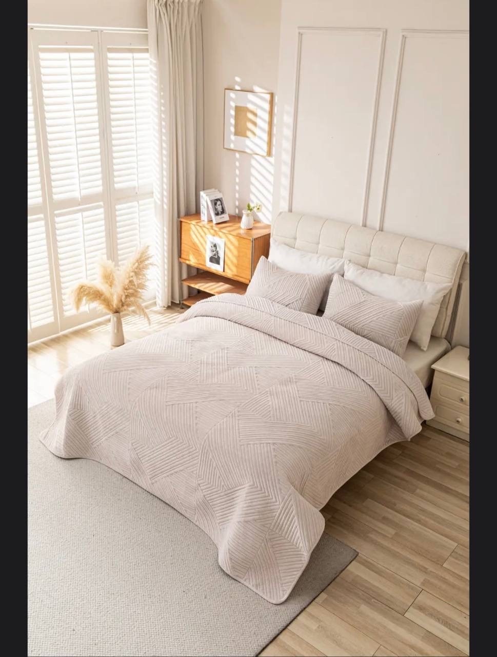 покрывало на кровать 220 х 240,покрывало на кровать 220,покрывала на кровать,покрывало на кровать стёганное велюр 200*220 см,покрывало на кровать стеганое