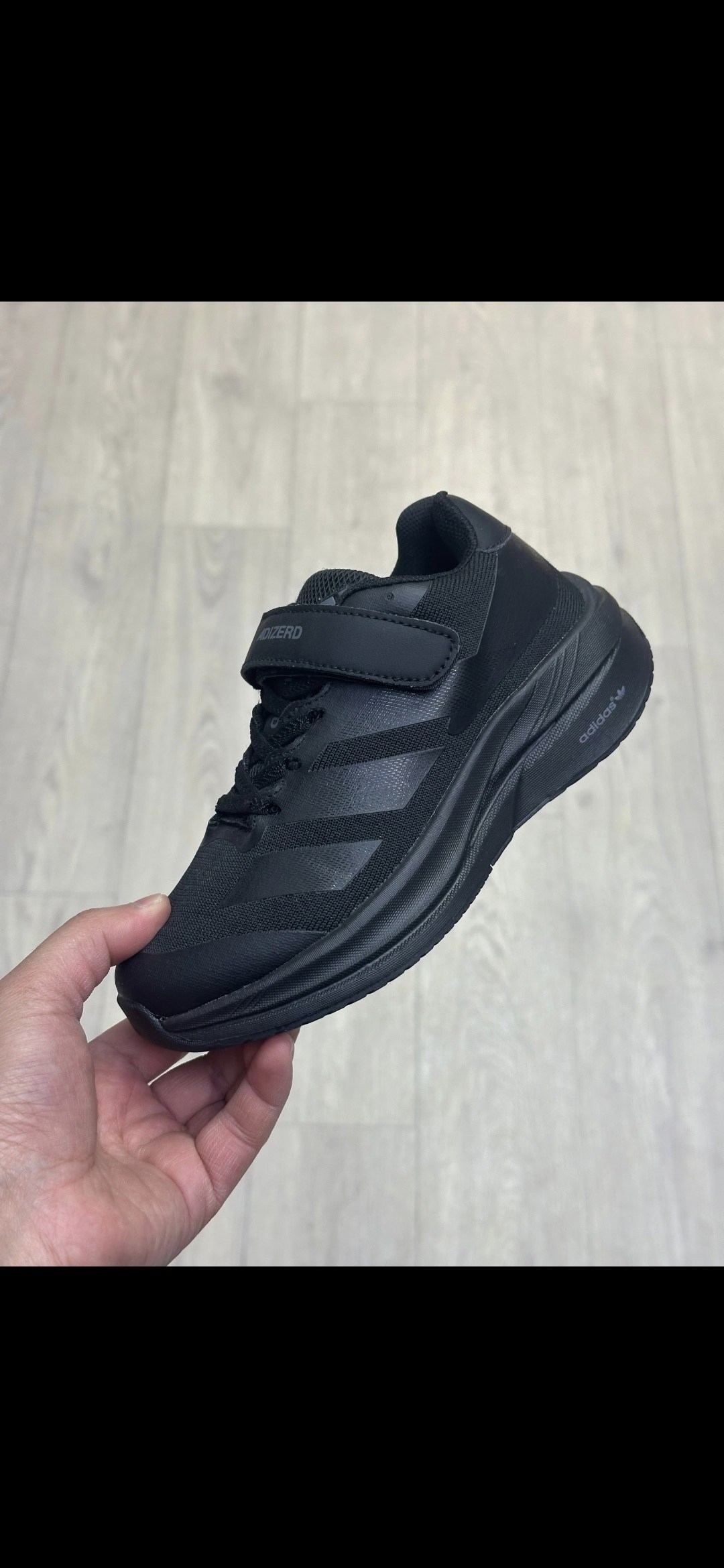 кроссовки adidas,кроссовки,кроссовки мальчику,baas кроссовки,кроссовки потерялись