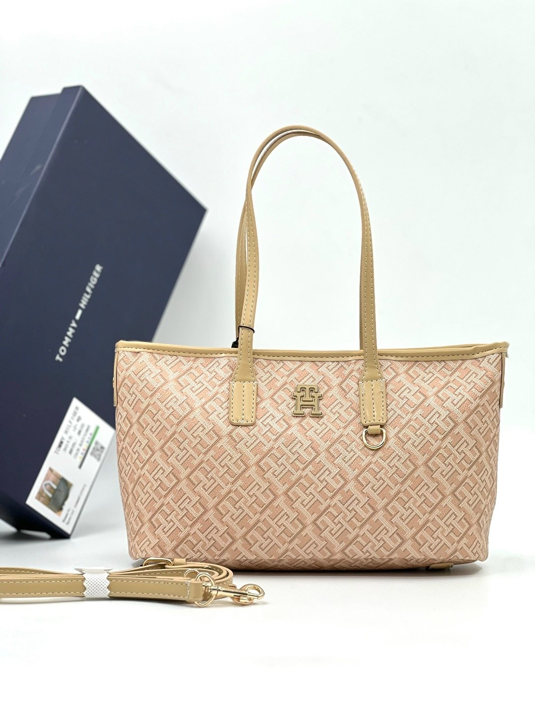 tommy hilfiger сумка,женская сумка,сумка-тоут,женская сумка тоут,сумка