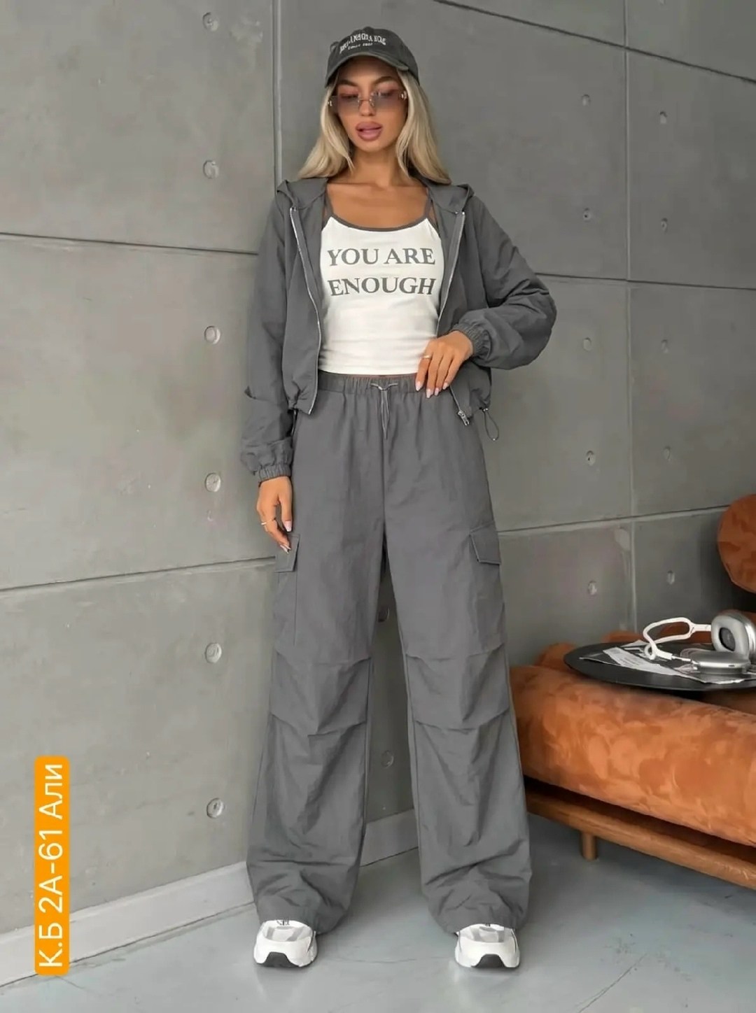 костюм женский,спортивные костюмы женские,стильные костюмы,стильные женские костюмы,костюм женский со штанами