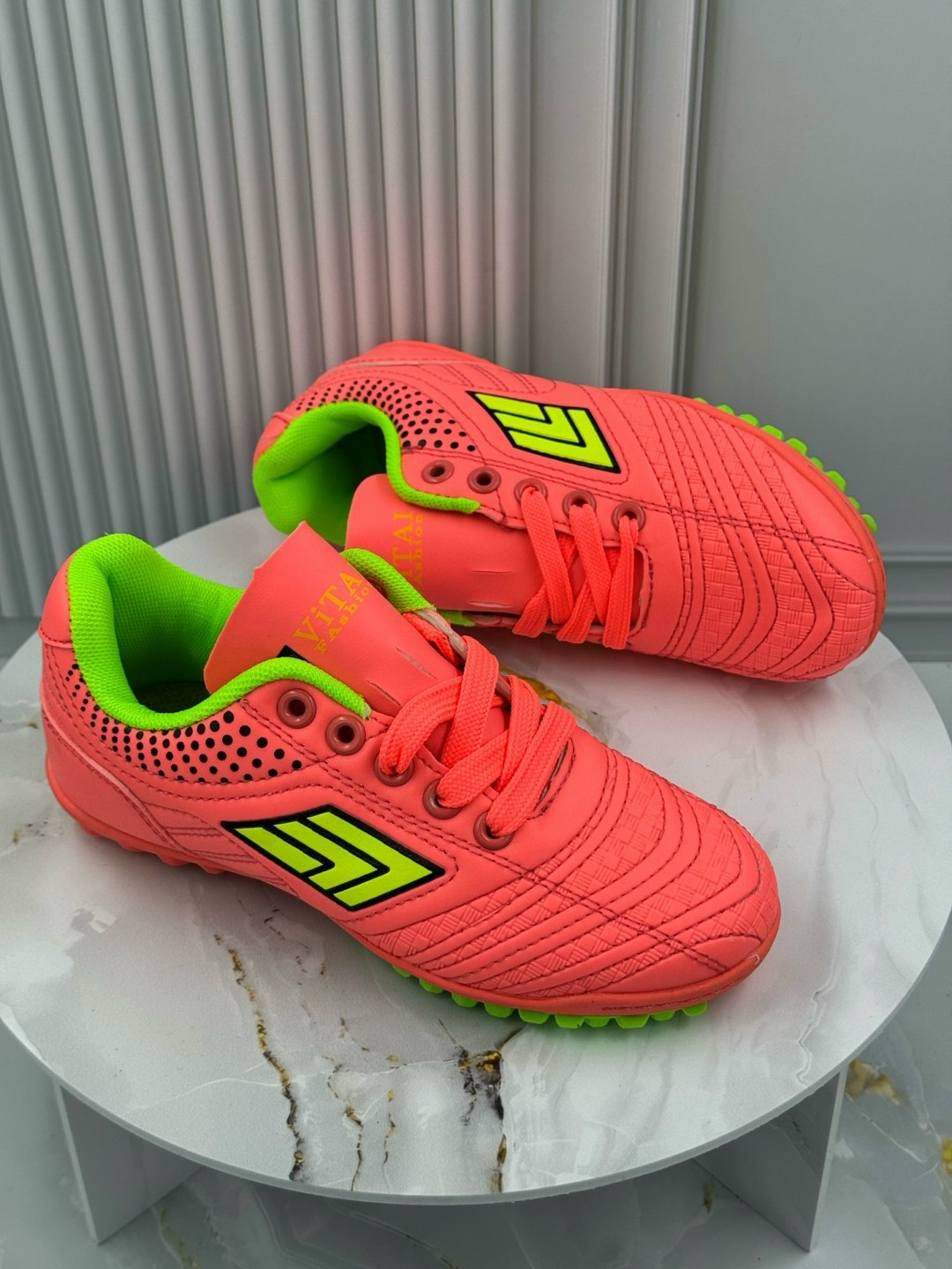 сороконожки футбольные детские,бутсы футбольные сороконожки,сороконожки футбольные,бутса футбольный,сороконожка для футбола