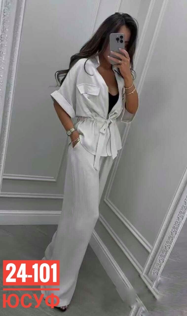 костюм женский брючный,женский костюм двойка ткань сингапур жатка,женский костюм двойка,брючный костюм,атласный брючный костюм