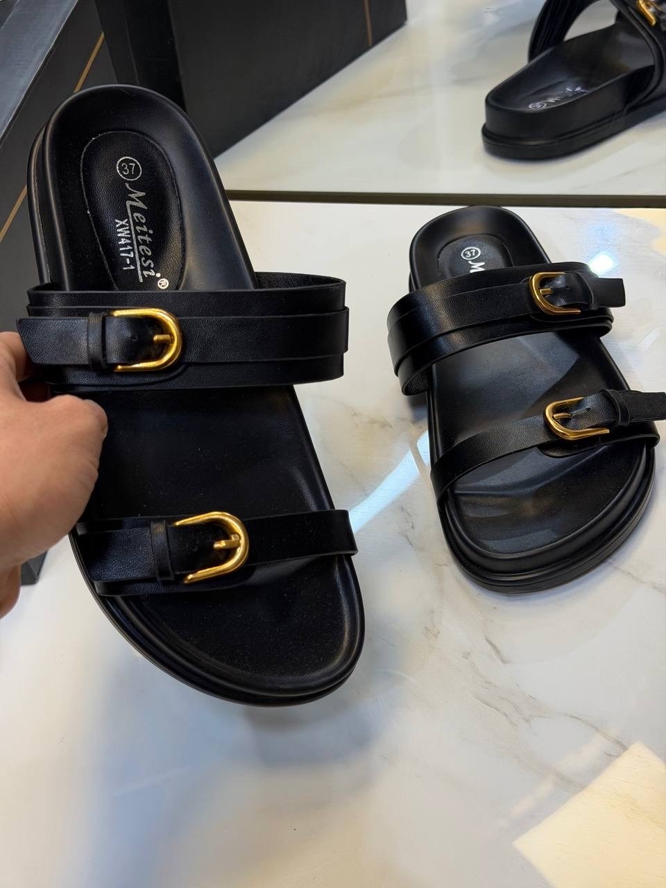 женские сандалии,женские шлепанцы,модные сандалии,,сандалии на плоской подошве